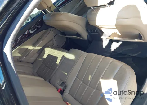 2012 Hyundai Equus Signature z USA, uszkodzony, nr VIN KMHGH4JH8CU054111